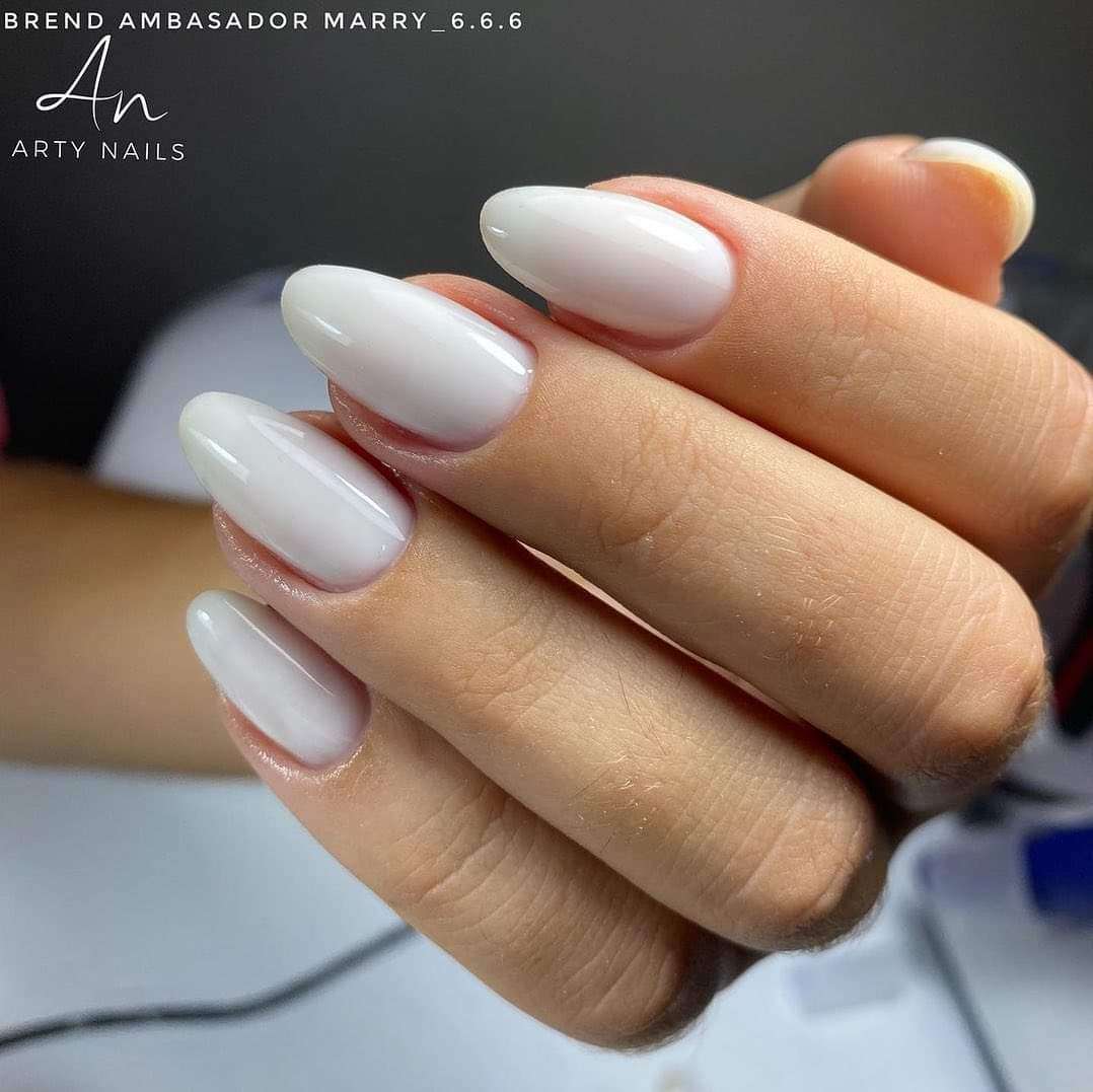 ARTY NAILS WHITE ANGEL RUBBER BASE 30 ml - Image 4